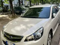Usado Subaru Legacy 150 CV (110 kW) 2010 Blanco Familiar