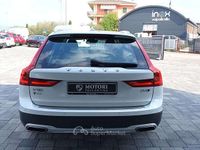 Usata Volvo V90 CC Pro 190 CV (139 kW) 2019 Bianco Station wagon