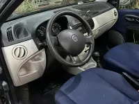 Usata Fiat Punto Dynamic 80 CV (58 kW) 2004 Bluazzurro Utilitaria