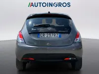 Usata Lancia Ypsilon Silver 69 CV (50 kW) 2023 Grigio Utilitaria
