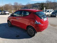 Usata Lancia Ypsilon Gold 85 CV (62 kW) 2019 Rosso Utilitaria