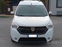 Usata Dacia Dokker Lauréate 101 CV (74 kW) 2018 Bianco Monovolume
