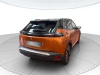 Usata Peugeot e-2008 GT 56 kW (77 CV) 2023 Arancio SUV