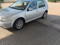 Usata VW Golf IV 101 CV (74 kW) 2004 Grigio Utilitaria