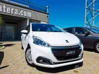Usata Peugeot 208 Active 75 CV (55 kW) 2019 Bianco Utilitaria