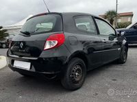 Usata Renault Clio II 75 CV (55 kW) 2010 Nero Berlina