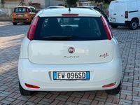 Usata Fiat Punto Street 75 CV (55 kW) 2014 Bianco Berlina