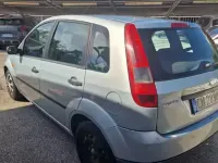 Usata Ford Fiesta 75 CV (55 kW) 2003 Grigio Utilitaria