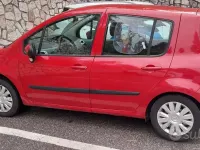 Usata Renault Modus 75 CV (55 kW) 2012 Rosso Monovolume