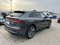 Usata Audi Q8 Sport 286 CV (210 kW) 2022 Grigio SUV