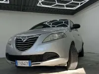 Usata Lancia Ypsilon 95 CV (69 kW) 2015 Argento Utilitaria