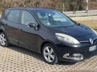 Usata Renault Scénic 110 CV (80 kW) 2014 Nero Monovolume