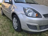 Usata Ford Fiesta Ghia 75 CV (55 kW) 2007 Utilitaria