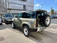 Usata Land Rover Defender HSE 200 CV (147 kW) 2021 Verde SUV