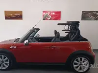 Usata Mini Cooper SD Cabriolet 143 CV (105 kW) 2012 Arancione Cabrio