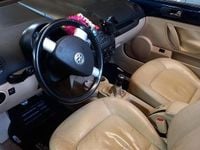 Usata VW New Beetle 116 CV (85 kW) 2003 Blu Utilitaria