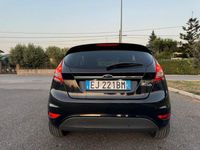 Usata Ford Fiesta Titanium 95 CV (69 kW) 2011 Nero Utilitaria