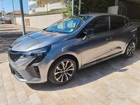 Usado Renault Clio V Techno 91 CV (66 kW) 2025 Plateado Berlina
