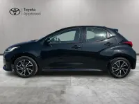 Usata Toyota Yaris Hybrid Lounge 92 CV (67 kW) 2023 Nero Berlina
