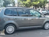 Usata VW Touran Comfortline 105 CV (77 kW) 2014 Grigio Monovolume