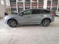Usata Volvo V60 CC 150 CV (110 kW) 2016 Grigio Station wagon