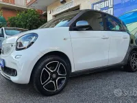 Usata Smart ForFour Passion 71 CV (52 kW) 2018 Bianco Utilitaria