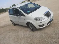 Usata Lancia Musa 95 CV (69 kW) 2012 Bianco Monovolume