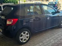 Usata Dacia Sandero Ambiance 75 CV (55 kW) 2015 Bluazzurro Berlina
