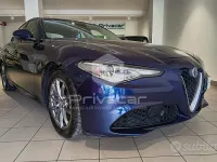 Usata Alfa Romeo Giulia Business 180 CV (132 kW) 2017 Blu Berlina