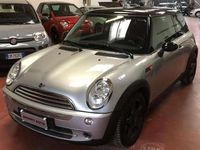 Usata Mini Cooper 116 CV (85 kW) 2006 Argento metallizzato Utilitaria