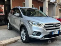 Usata Ford Kuga S 120 CV (88 kW) 2018 Grigio SUV