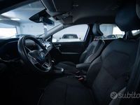 Usata Renault Captur Techno 145 CV (106 kW) 2023 Grigio SUV