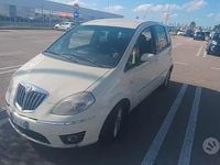 Usata Lancia Musa 90 CV (66 kW) 2009 Bianco Monovolume