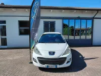 Usata Peugeot 207 68 CV (50 kW) 2011 Bianco Berlina