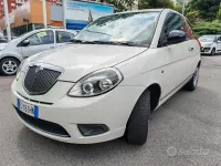 Usata Lancia Ypsilon 69 CV (50 kW) 2011 Bianco Utilitaria