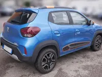 Usata Dacia Spring Comfort Plus 33 kW (45 CV) 2022 Blu/azzurro Utilitaria