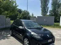 Usata Renault Clio IV Dynamique 75 CV (55 kW) 2012 Berlina