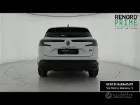 Usata Renault Austral Techno 130 CV (95 kW) 2024 Bianco SUV
