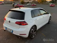 Używany VW Golf VII GTI 245 KM (180 kW) 2019 Biały Sedan/Limuzyna
