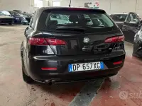 Käytetty Alfa Romeo 159 Ti 150 HP (110 kW) 2008 Musta Farmari