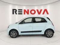 Usata Renault Twingo Equilibre 60 kW (82 CV) 2022 Blu Utilitaria