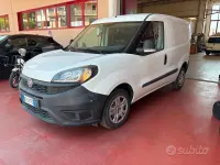 Usata Fiat Doblò Easy 95 CV (69 kW) 2021 Bianco Monovolume