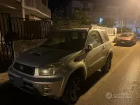 Usata Toyota RAV4 150 CV (110 kW) 2002 Grigio SUV