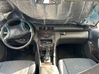 Gebraucht Mercedes C180 129 PS (94 kW) 2002 Limousine