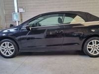 Usata VW Golf Cabriolet 105 CV (77 kW) 2012 Nero Cabrio