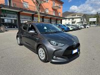 Usata Toyota Yaris Hybrid Business Edition 116 CV (85 kW) 2020 Grigio Berlina