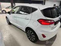 Usata Ford Fiesta Titanium 75 CV (55 kW) 2022 Bianco Utilitaria