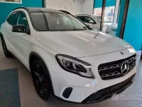 Usata Mercedes GLA180 109 CV (80 kW) 2018 Bianco polare SUV