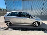 Usata Mercedes B200 140 CV (102 kW) 2006 Grigio Monovolume