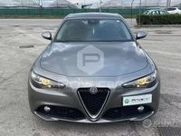 Usata Alfa Romeo Giulia Super 180 CV (132 kW) 2017 Grigio Berlina
